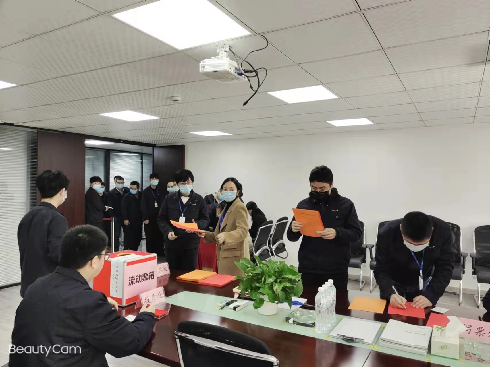 浙大开云线上官网_开云(中国)顺利开展人大代表换届选举投票工作