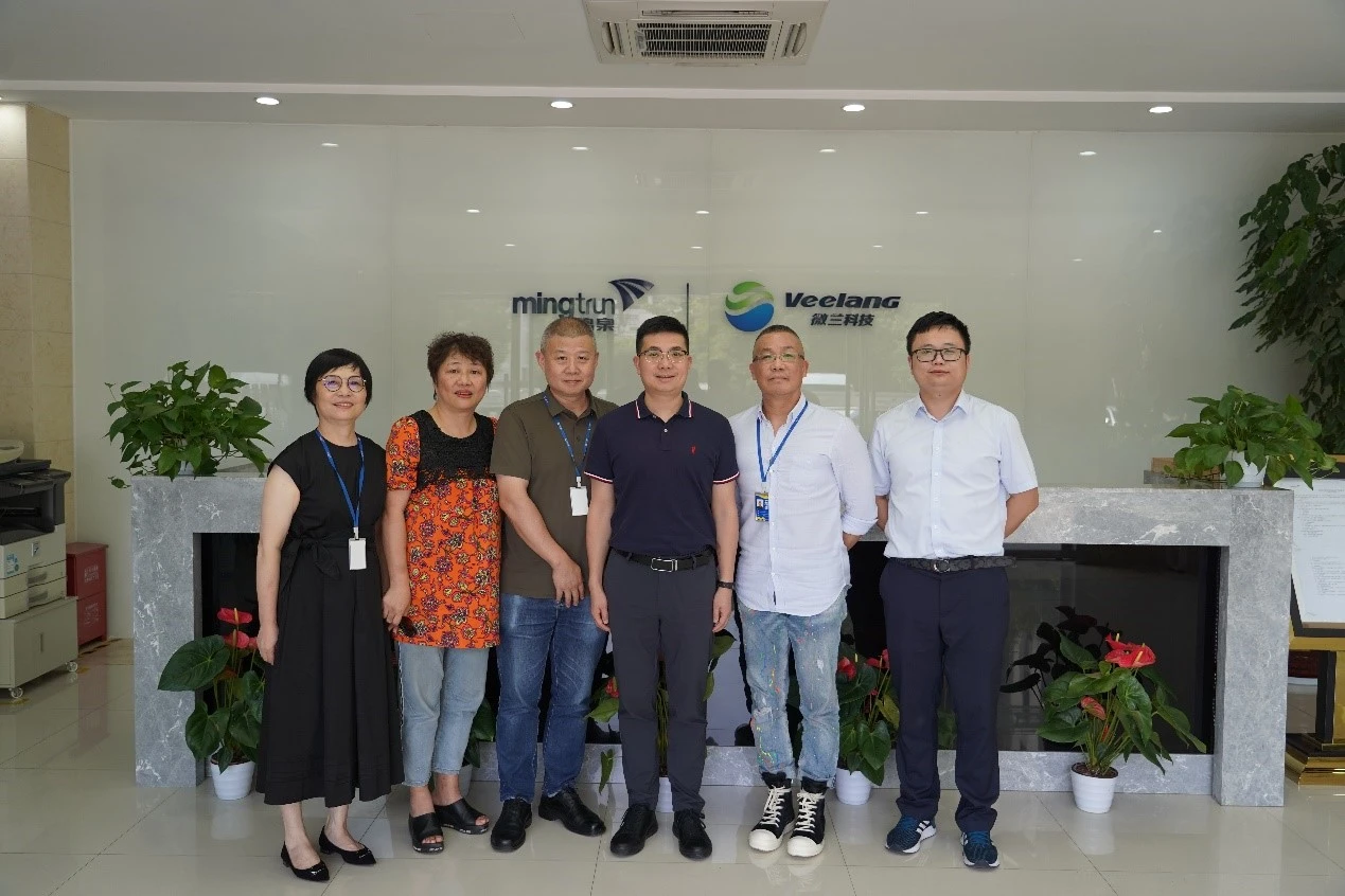 浙江大学控股集团总经理余飞鹏一行莅临浙大开云线上官网_开云(中国)调研指导