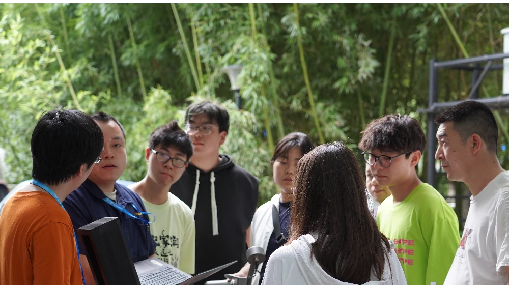 开云线上官网_开云(中国)科技配合浙江省计量科学研究院进行设备联合调试